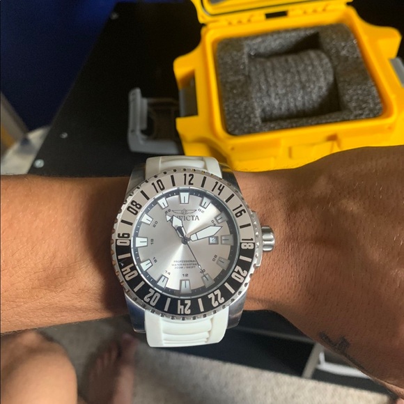 Invicta Mens Watch - Picture 5 of 7